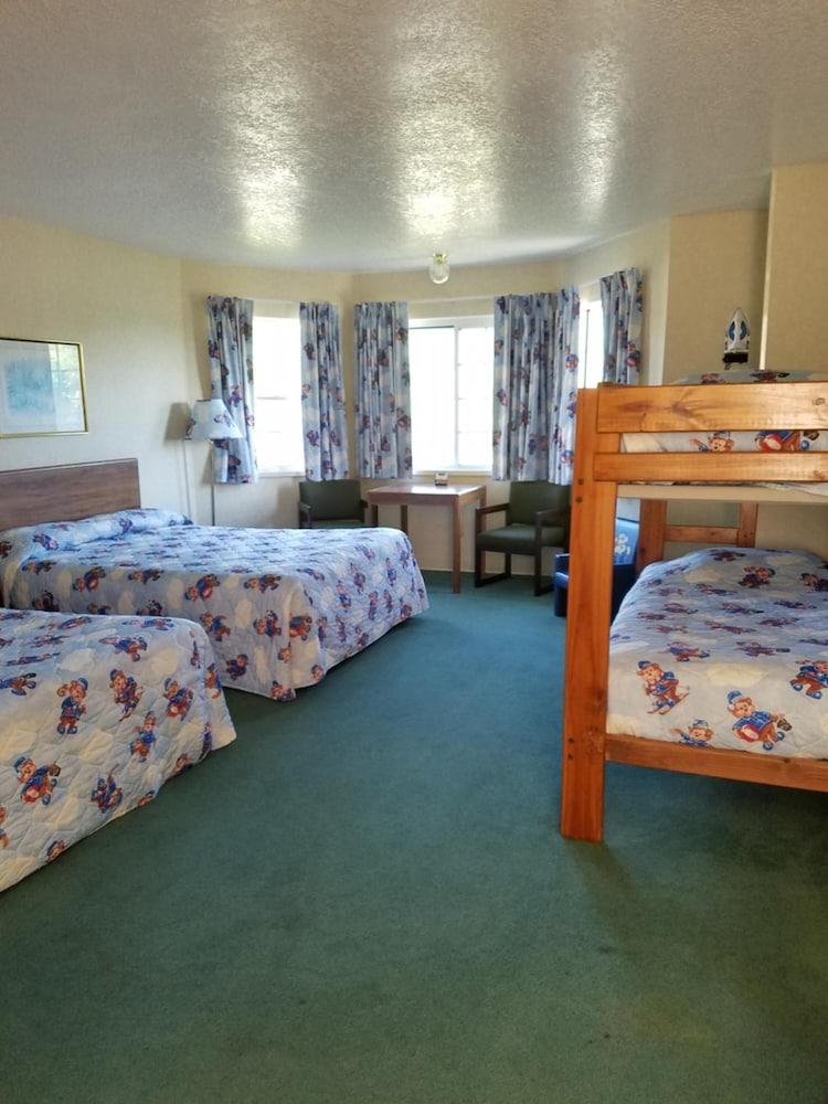 Great Lakes Inn Маккино Сити Экстерьер фото