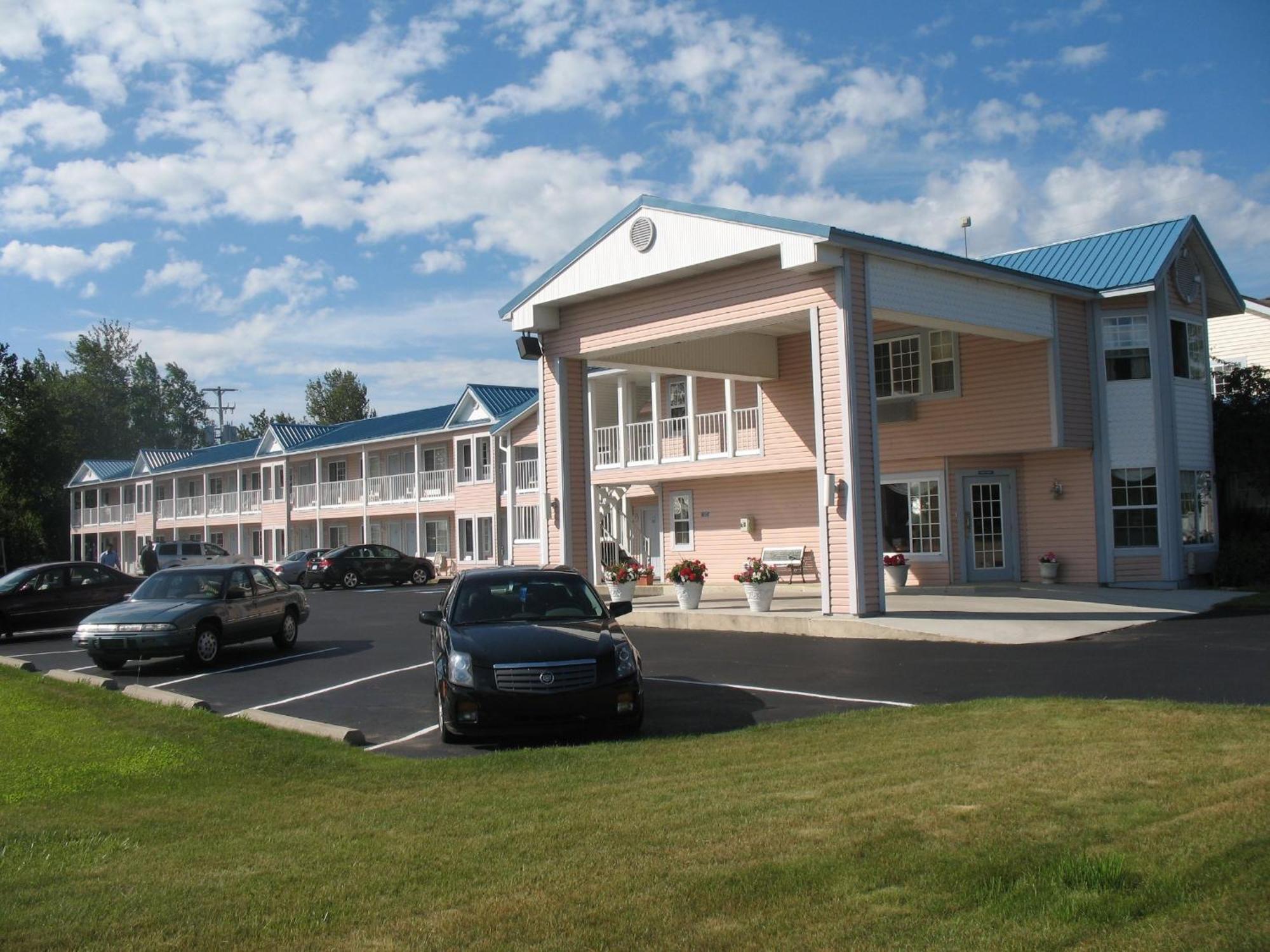 Great Lakes Inn Маккино Сити Экстерьер фото