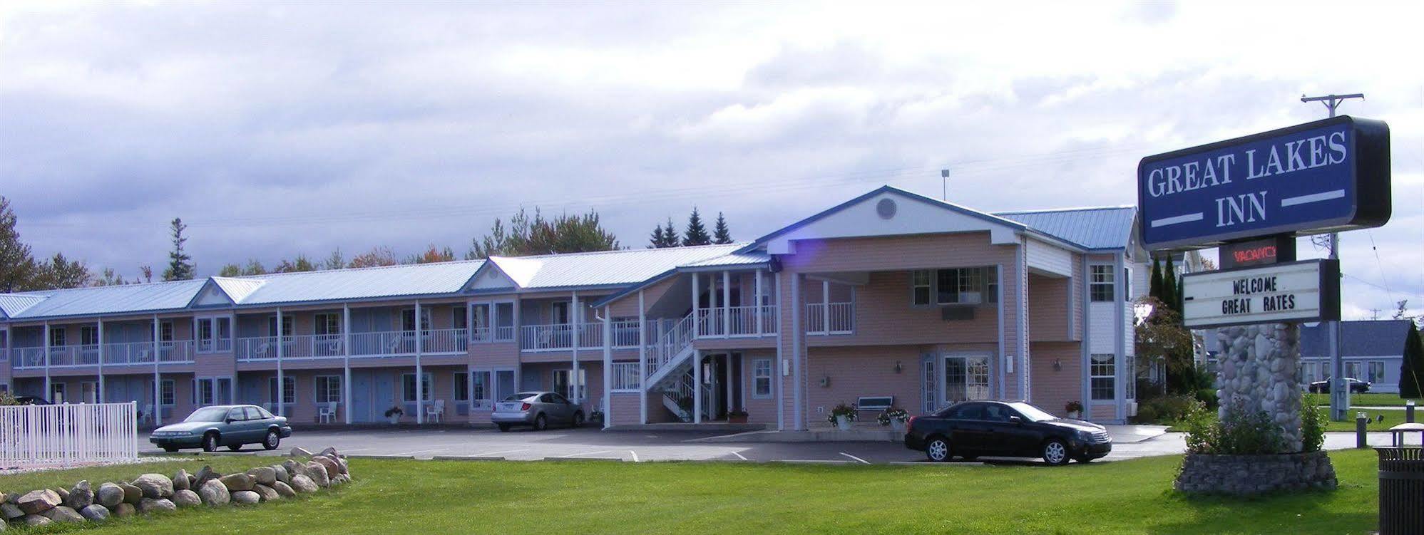 Great Lakes Inn Маккино Сити Экстерьер фото